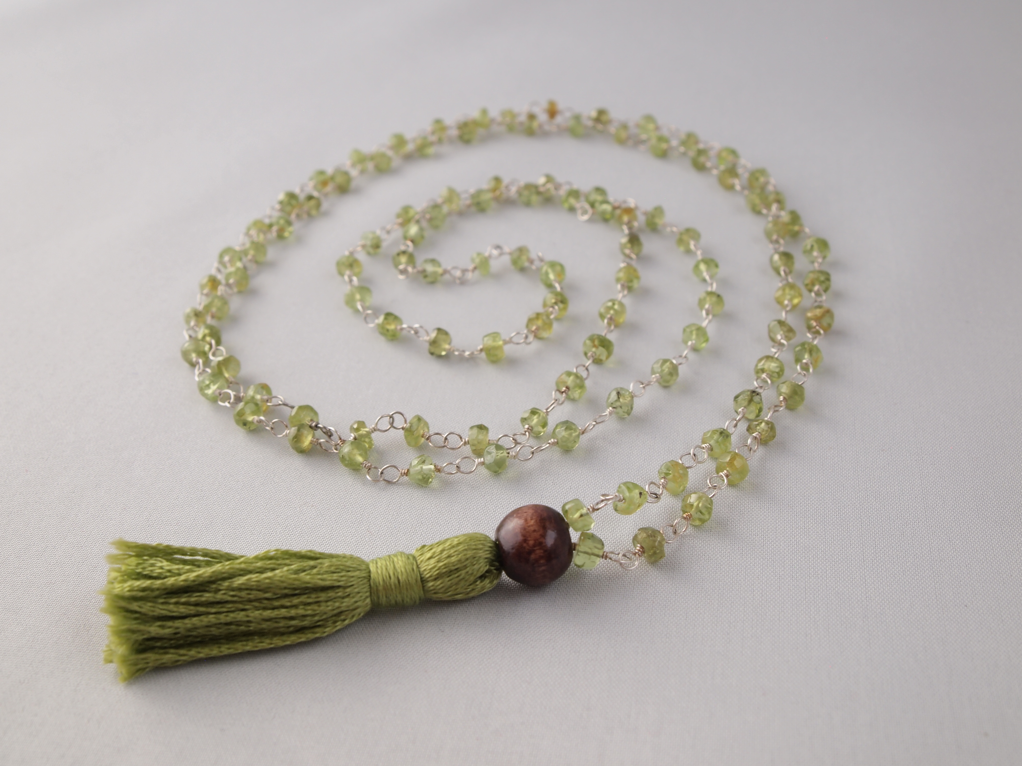 Peridot & Wood Sacred Mala - Image 4