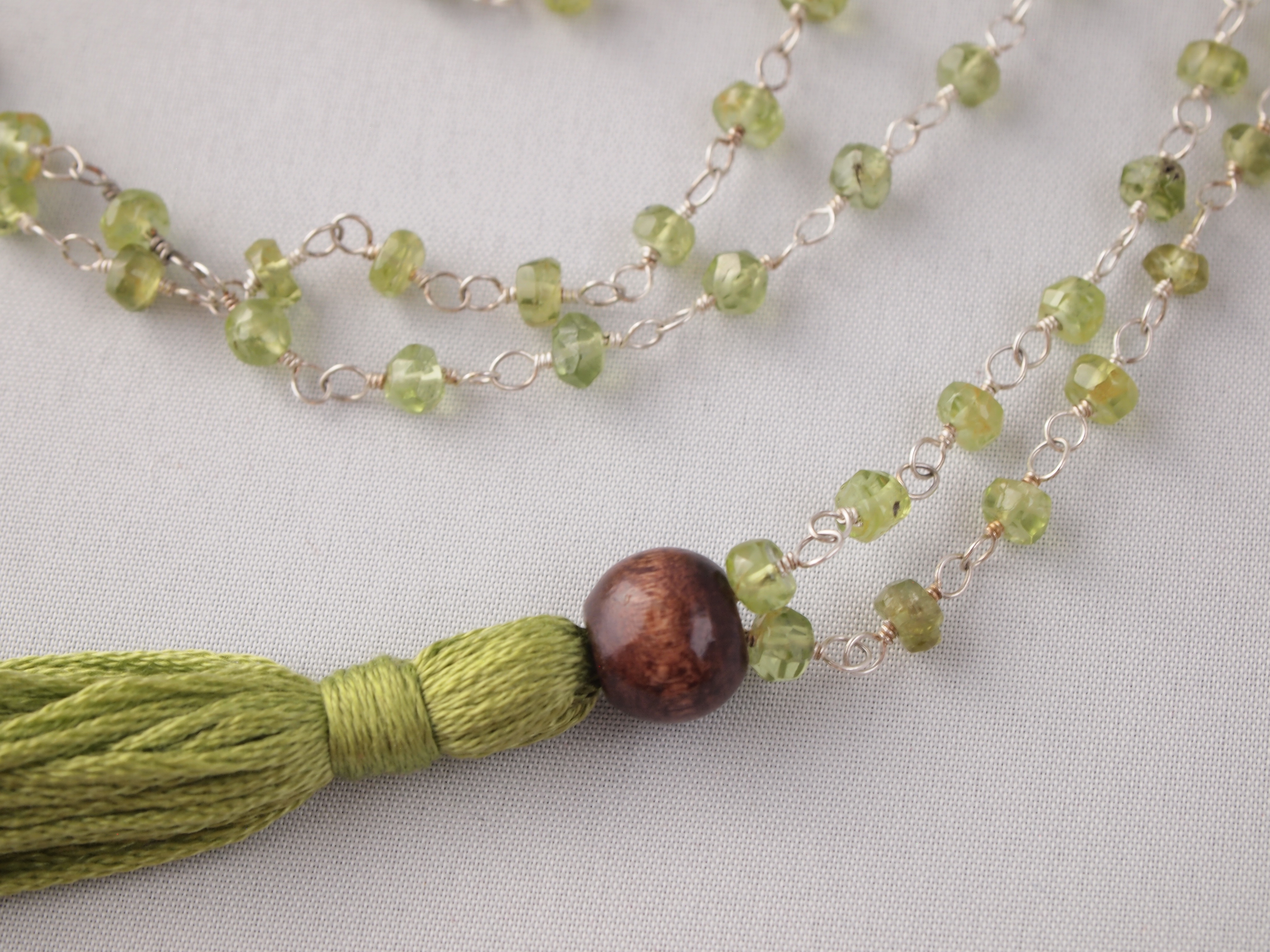 Peridot & Wood Sacred Mala - Image 5