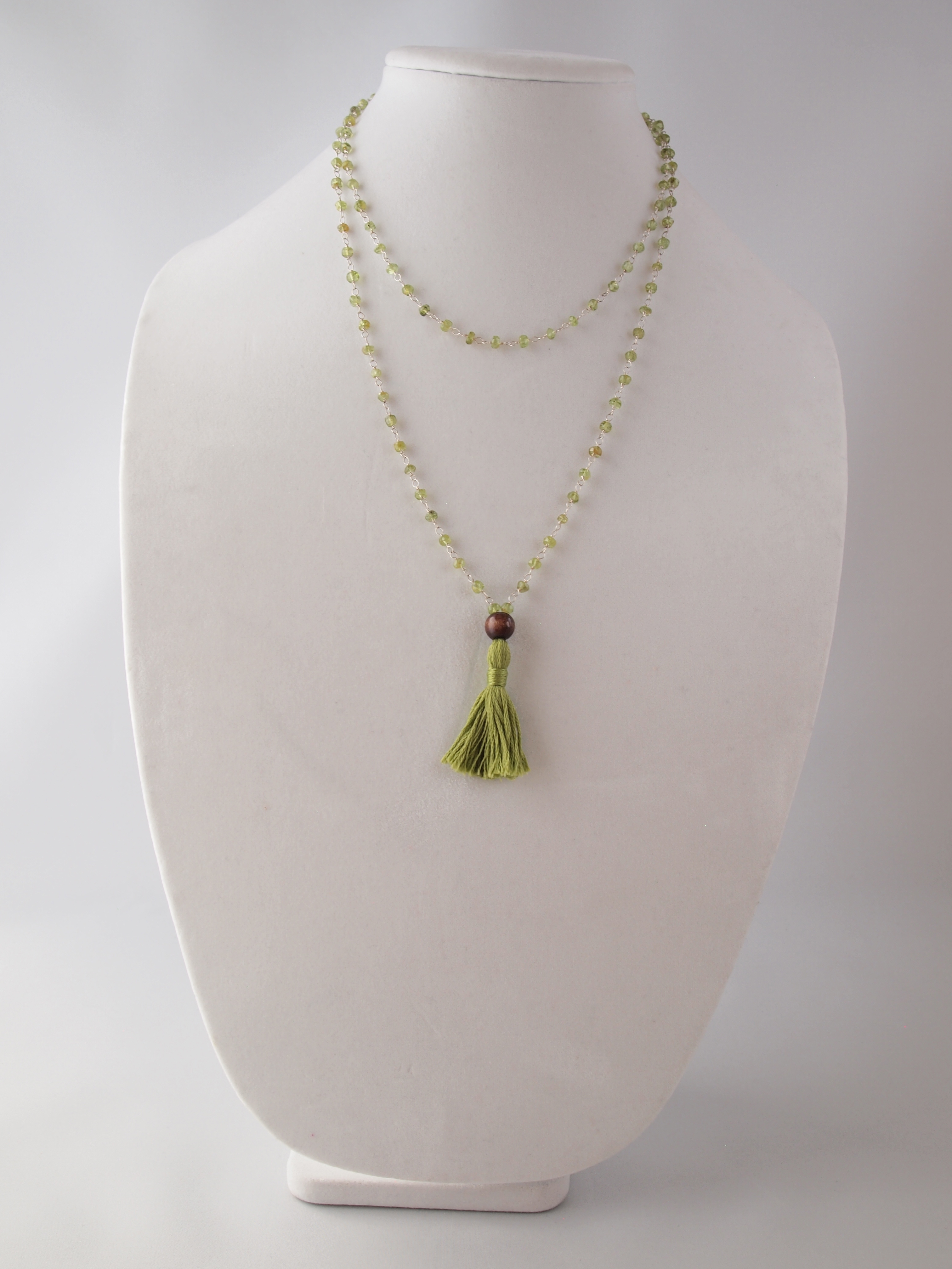 Peridot & Wood Sacred Mala - Image 3